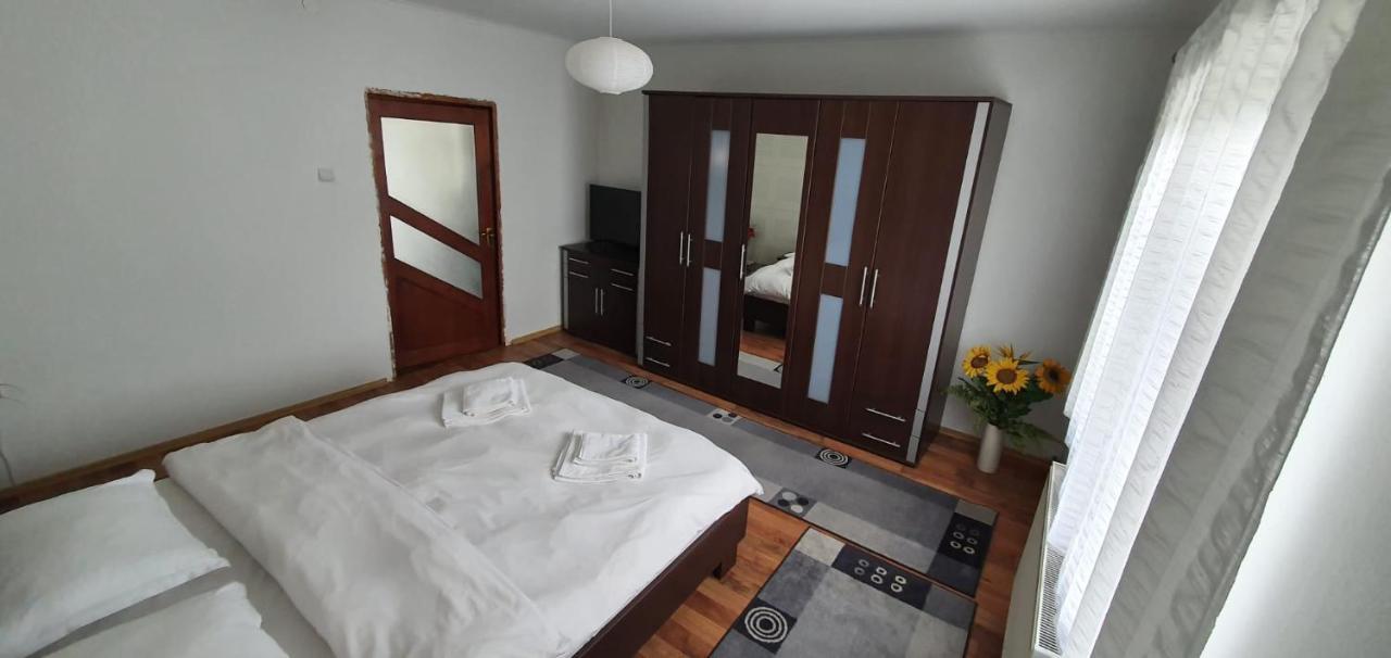 Apartament Casa Alex Si Daiana Orszowa Zewnętrze zdjęcie