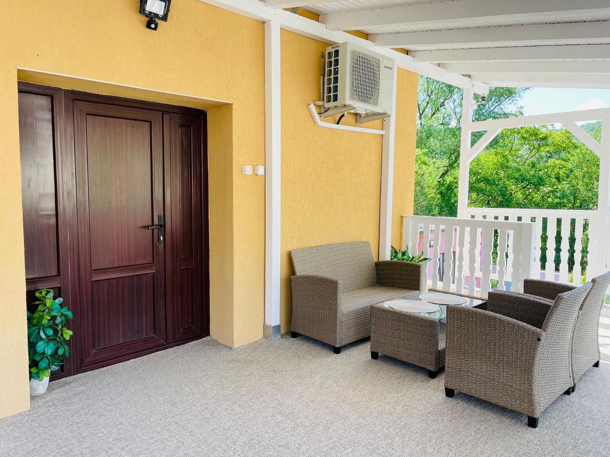 Apartament Casa Alex Si Daiana Orszowa Zewnętrze zdjęcie